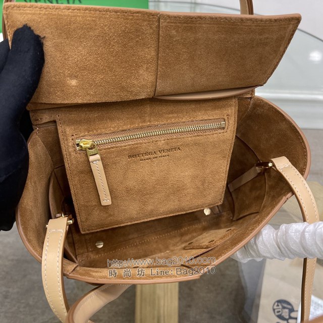 Bottega veneta高端女包 KF008 寶緹嘉新款Arco29 杏仁色 BV經典款mini平紋皮編織女手提包  gxz1126